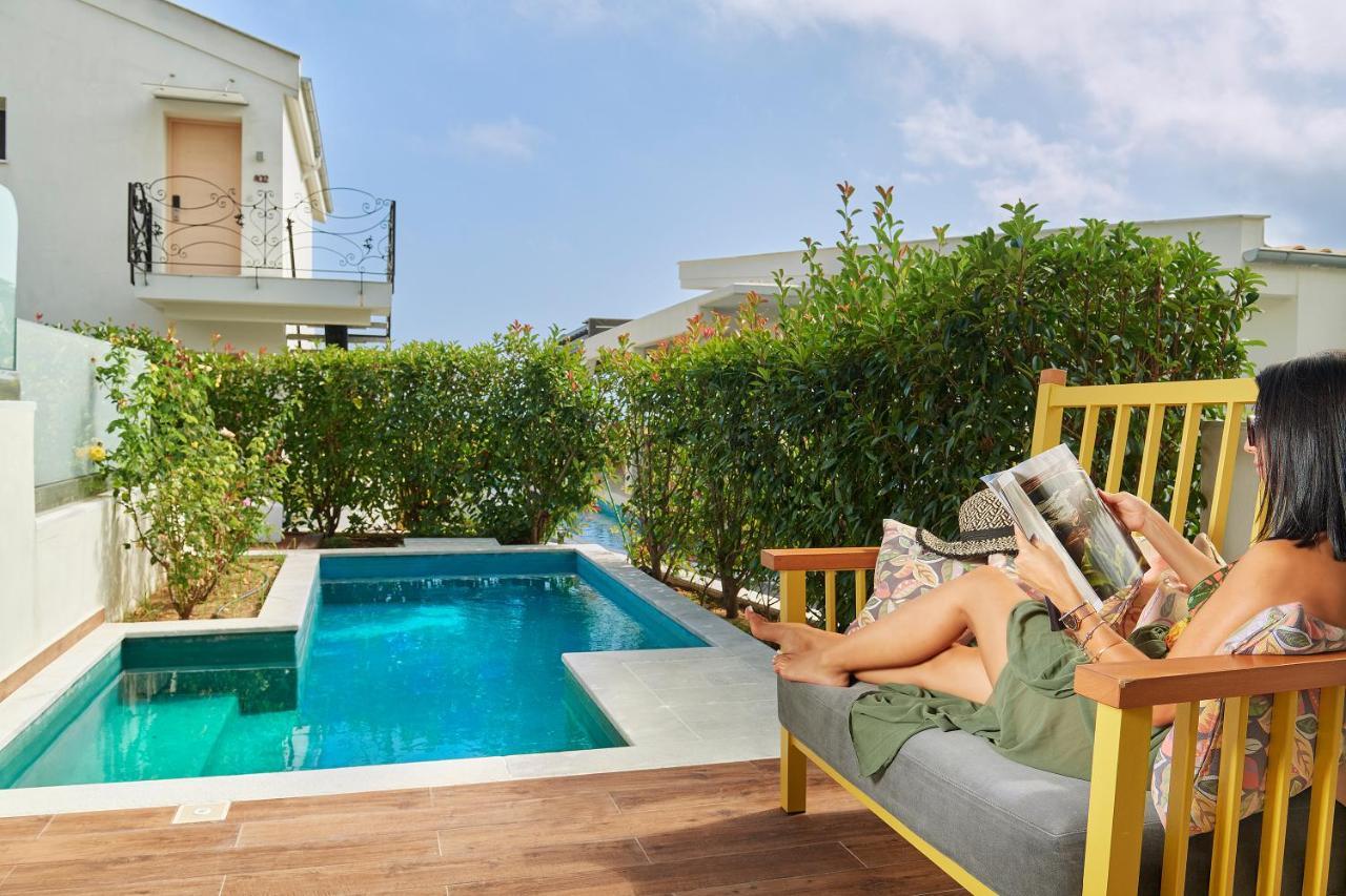 Alexandra Golden Boutique Hotel-Adults Only クリッシ・アモウディア エクステリア 写真