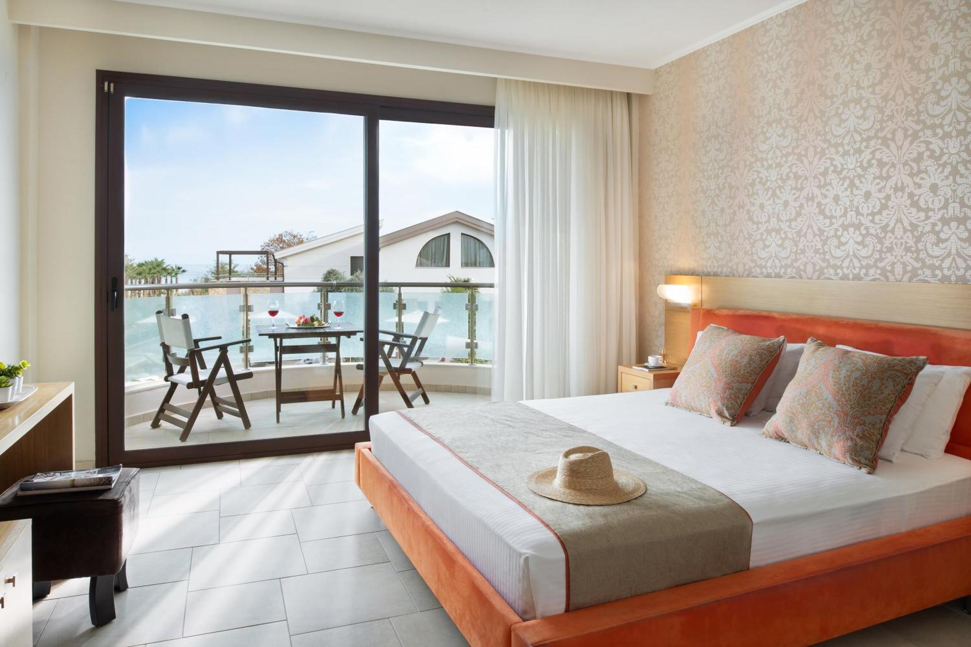 Alexandra Golden Boutique Hotel-Adults Only クリッシ・アモウディア エクステリア 写真